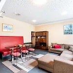 Bacchus Homes Дом отдыха *