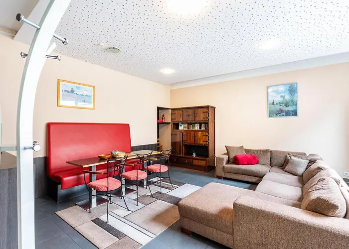 Bacchus Homes Vakantiehuis *